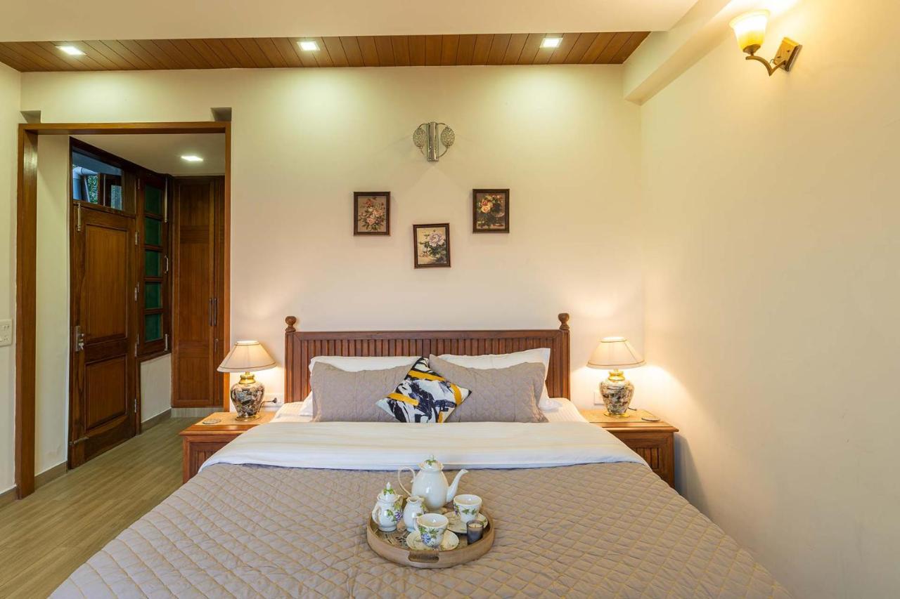 Stayvista At Floradale W Jacuzzi & Wood-Fire Pizza Kasauli Exterior foto