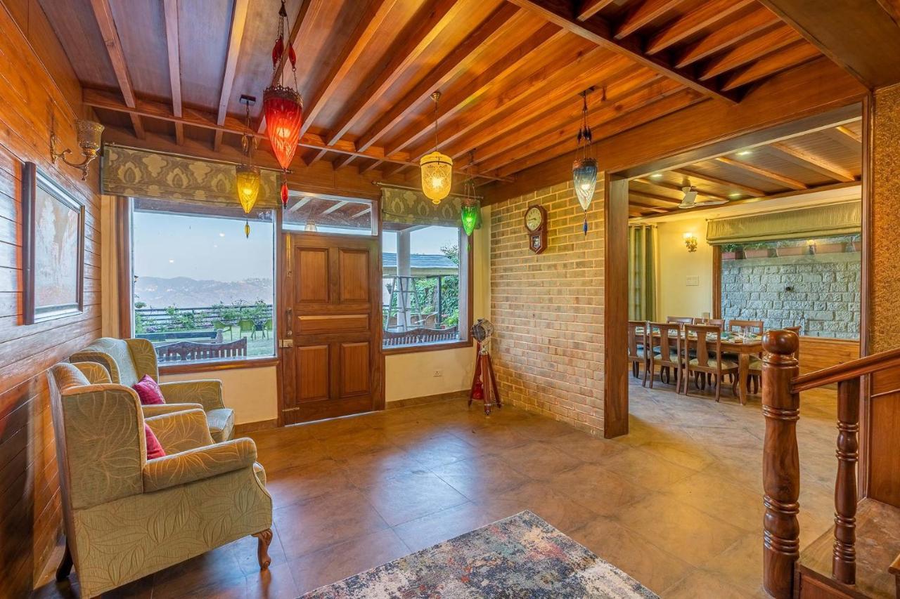 Stayvista At Floradale W Jacuzzi & Wood-Fire Pizza Kasauli Exterior foto